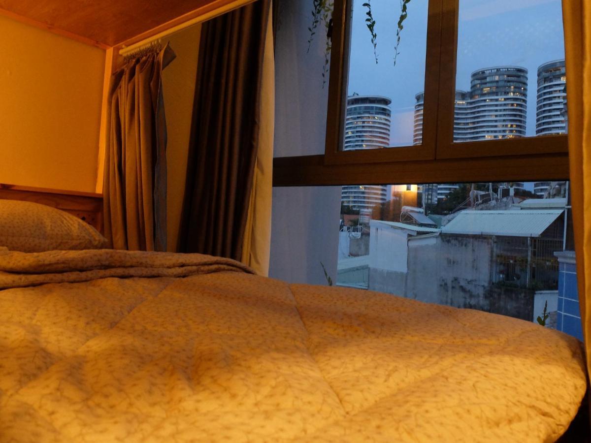 Half Coffee N Dorm Hostel TP. Hồ Chí Minh Ngoại thất bức ảnh